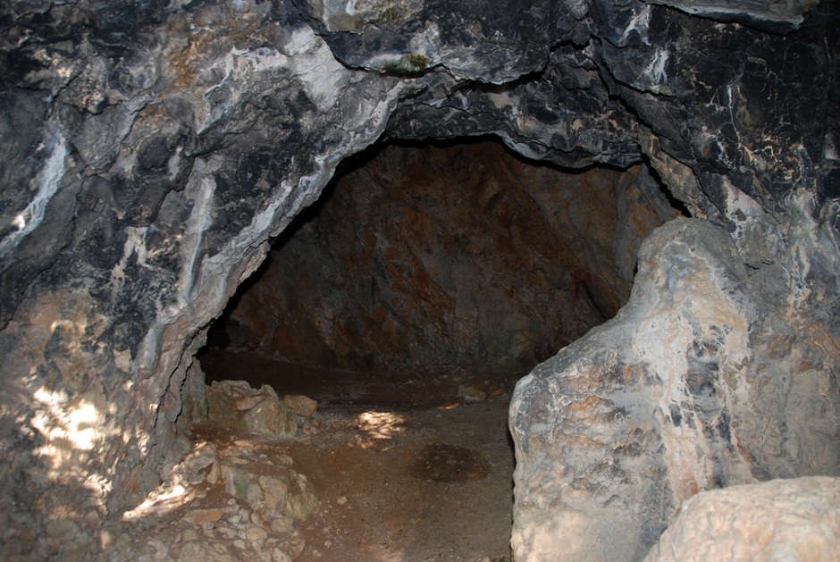 Biwakhöhle, Kleines Brandloch