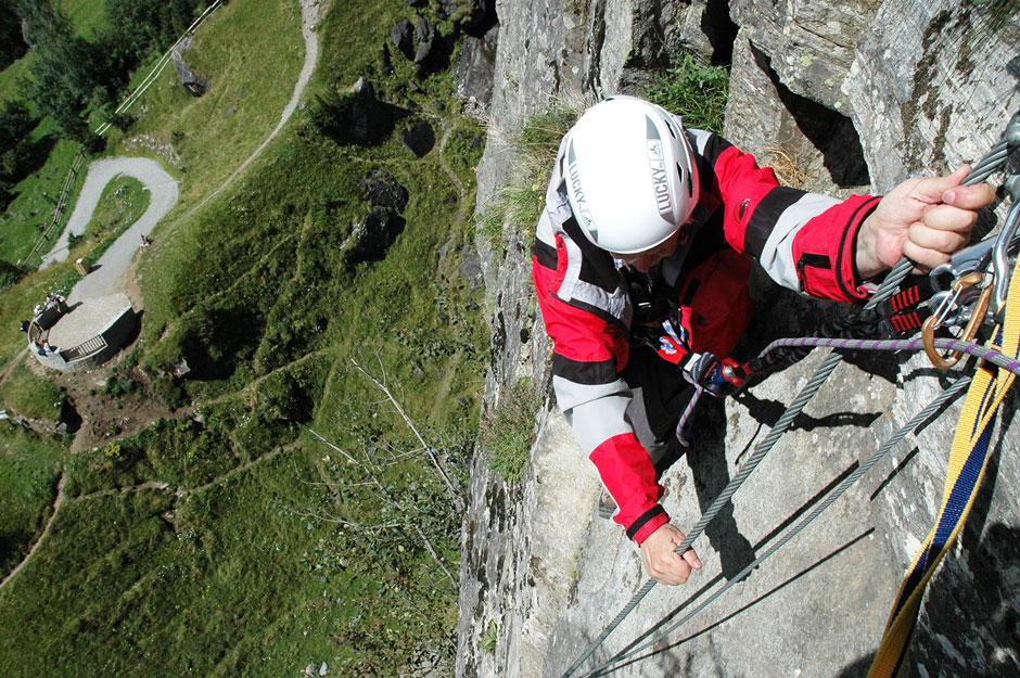 Fallbach Albert klettert