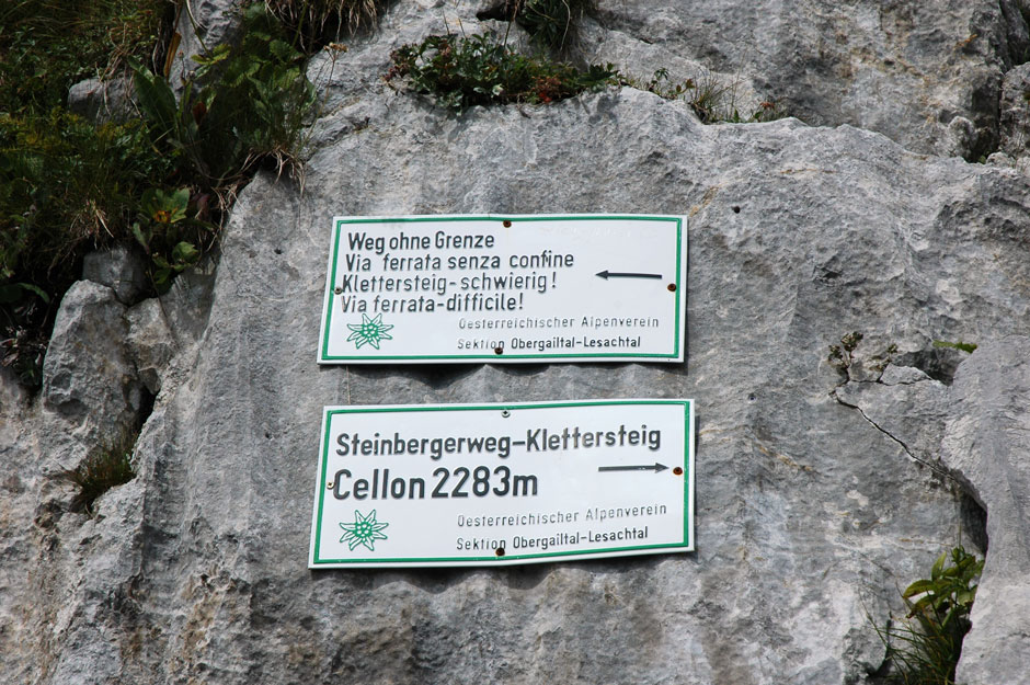 Wegweiser zum Klettersteig