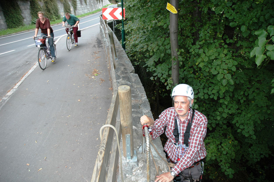 Zu- bzw. Ausstieg zum Parkplatz