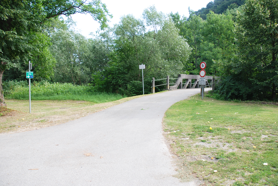 Pittentaler Steig, Weg zur Brücke