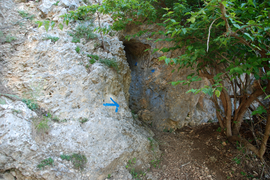 Durchgangshöhle