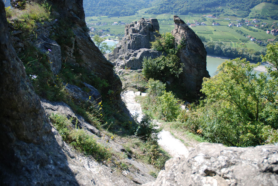 Burgruine Dürnstein, Abstieg