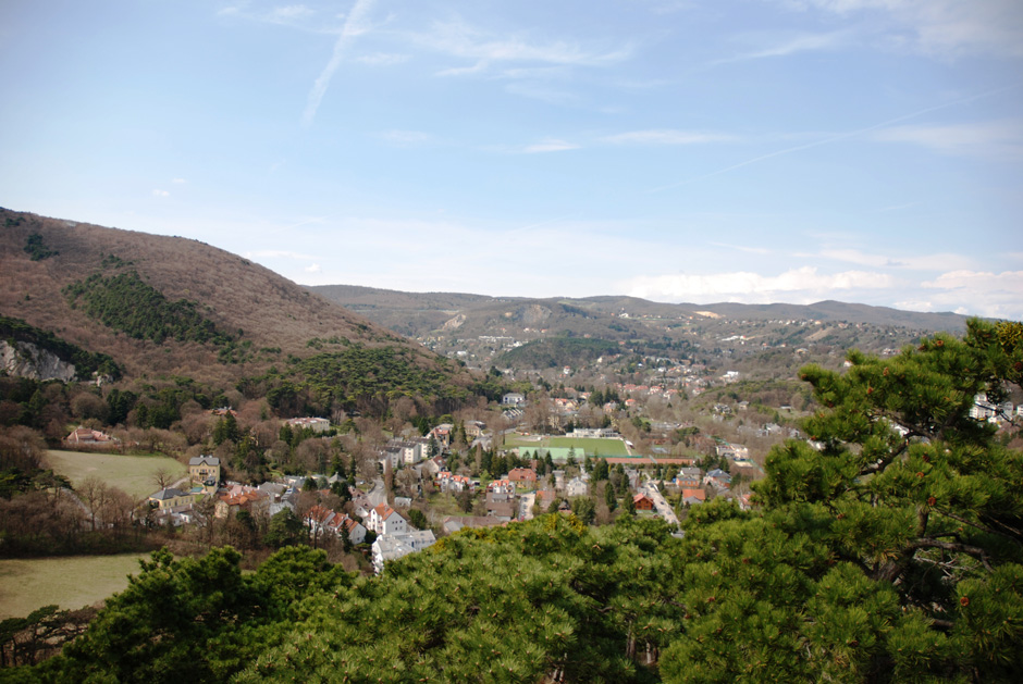 Burgruine Mödling, Blick Richtung Hinterbrühl