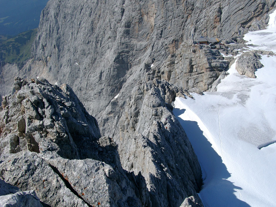 Blick zur Dachsteinwartehütte