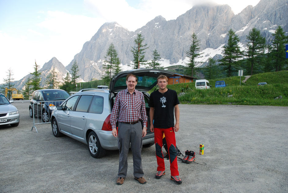 Albert und Jürgen, Parplatz Dachstein-Seilbahn