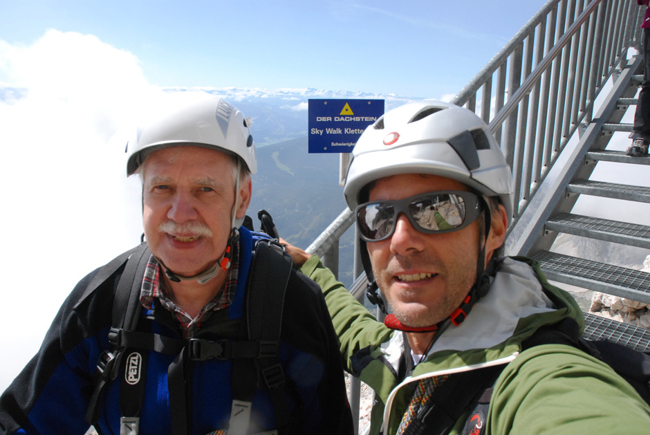 Albert und Jürgen am Ziel