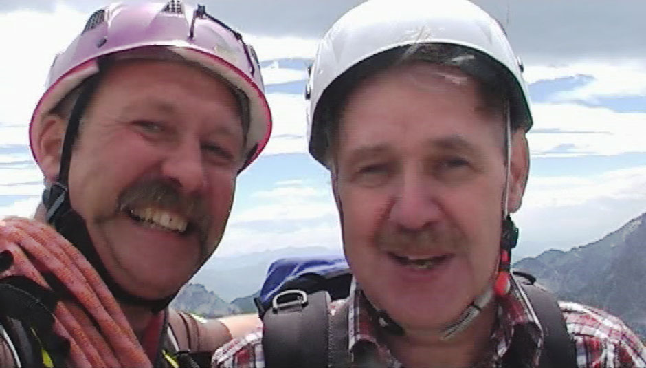 Hans-Peter und Albert beim Gipfelkreuz