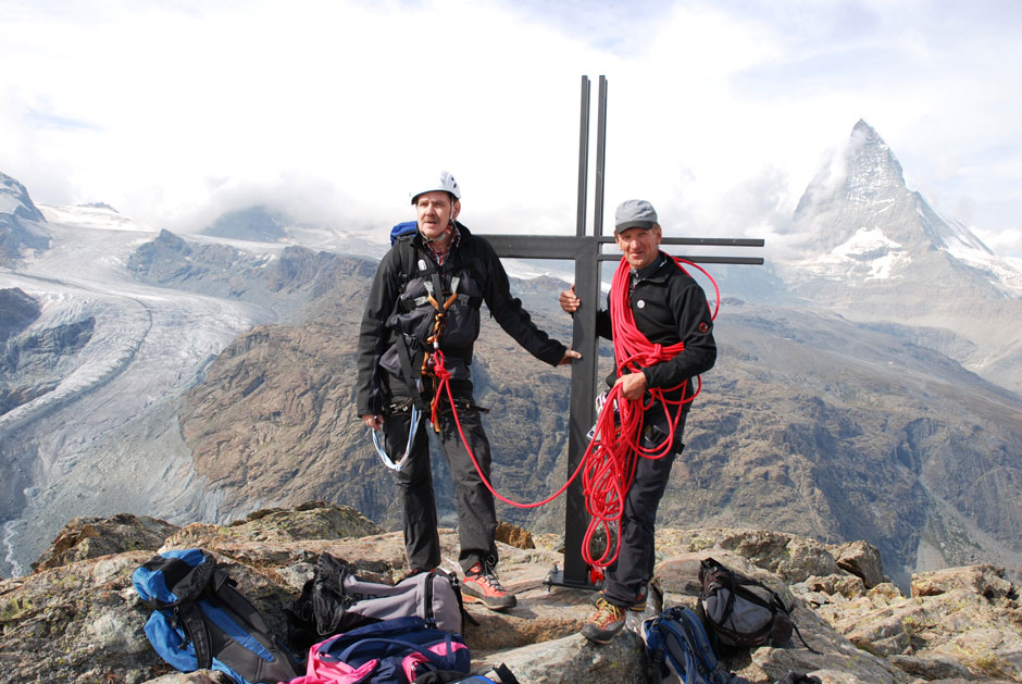 Albert und Erhard, Riffelhorn-Gipfelkreuz