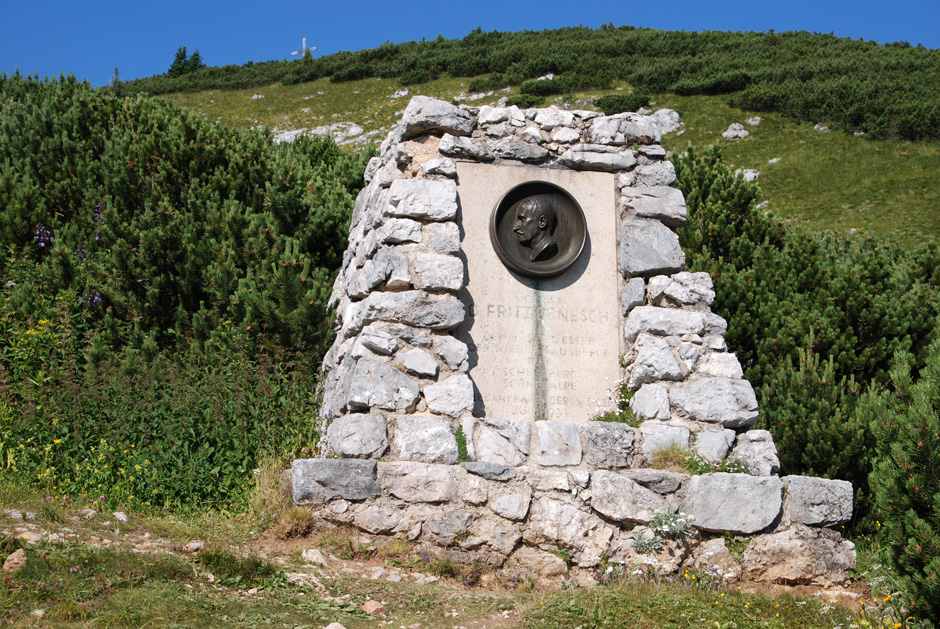 Dr Fritz Benesch Denkmal