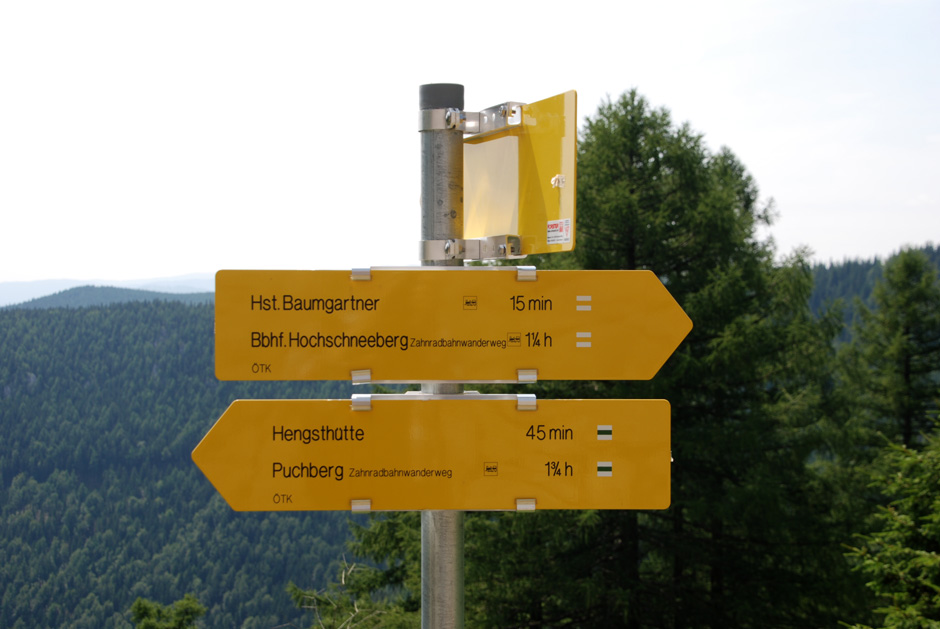 Hinweistafeln