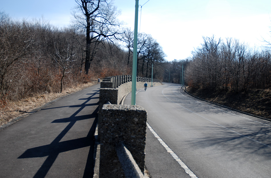 Gehweg neben der Höhenstraße