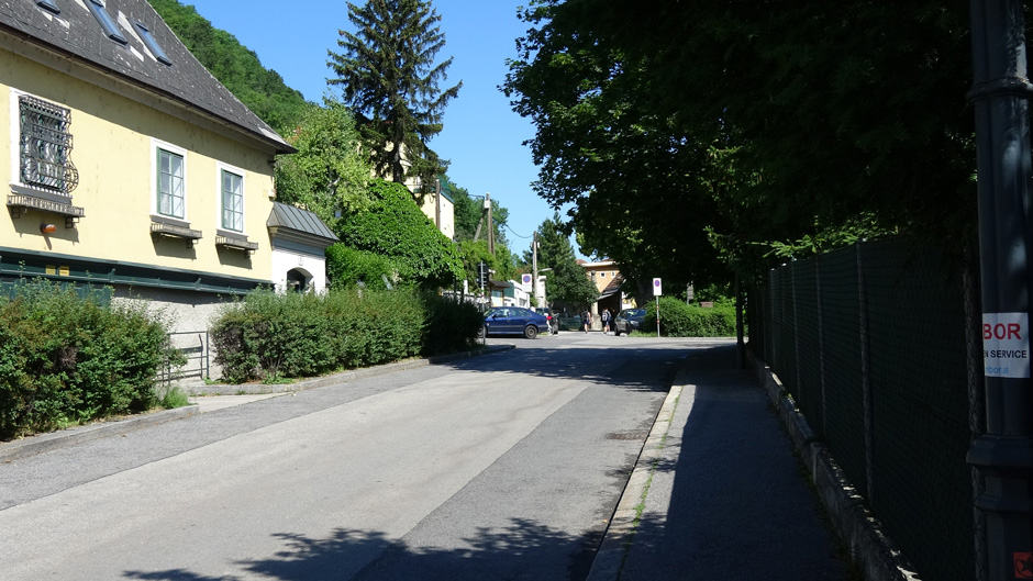 Kahlenbergerdorf, Bloschgasse