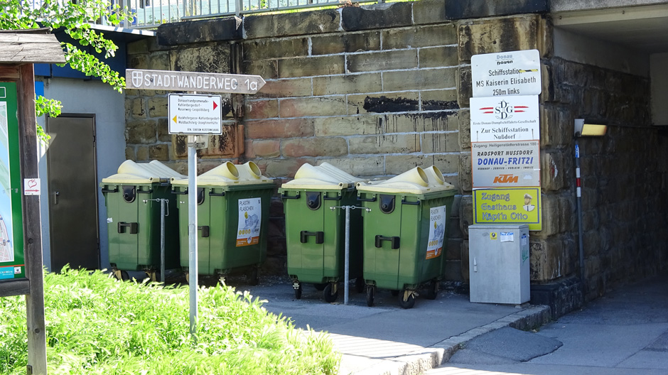 Start zum Stadtwanderweg 1a beim Nußdorferplatz