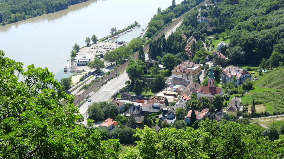 Kahlenbergerdorf vom Nasenweg