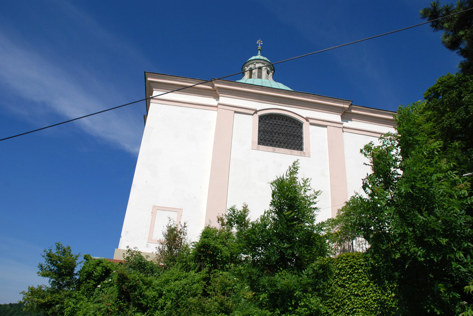 Barocke Kirche des Hl. Leopold vom Nasenweg