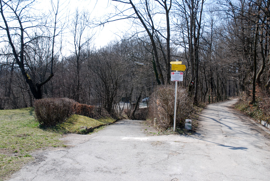 Richtung links Salmannsdorf