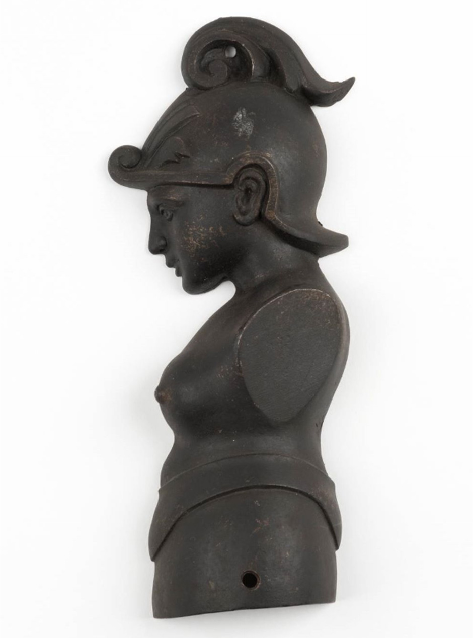 MAK Archivbild 18: Relief, Eisen geschwärzt, HxB 18,4x8 cm, 1867 bis 1900