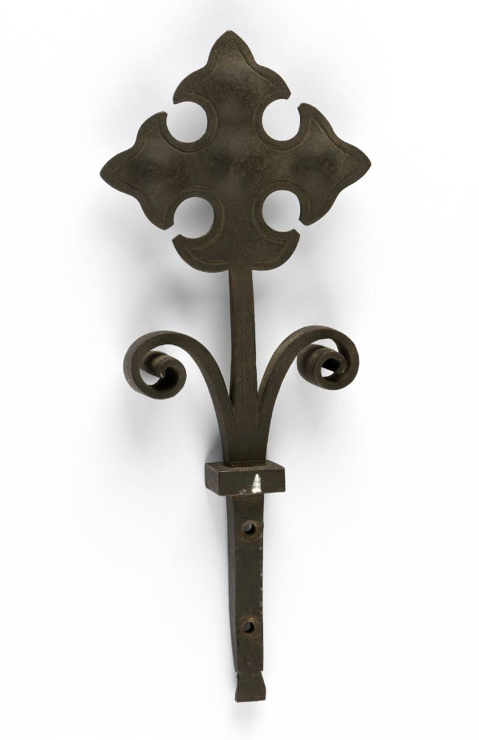 MAK Archivbild 77: Beschlag, Eisen geschwärzt, HxB 20x8,2 cm, 1867 bis 1900