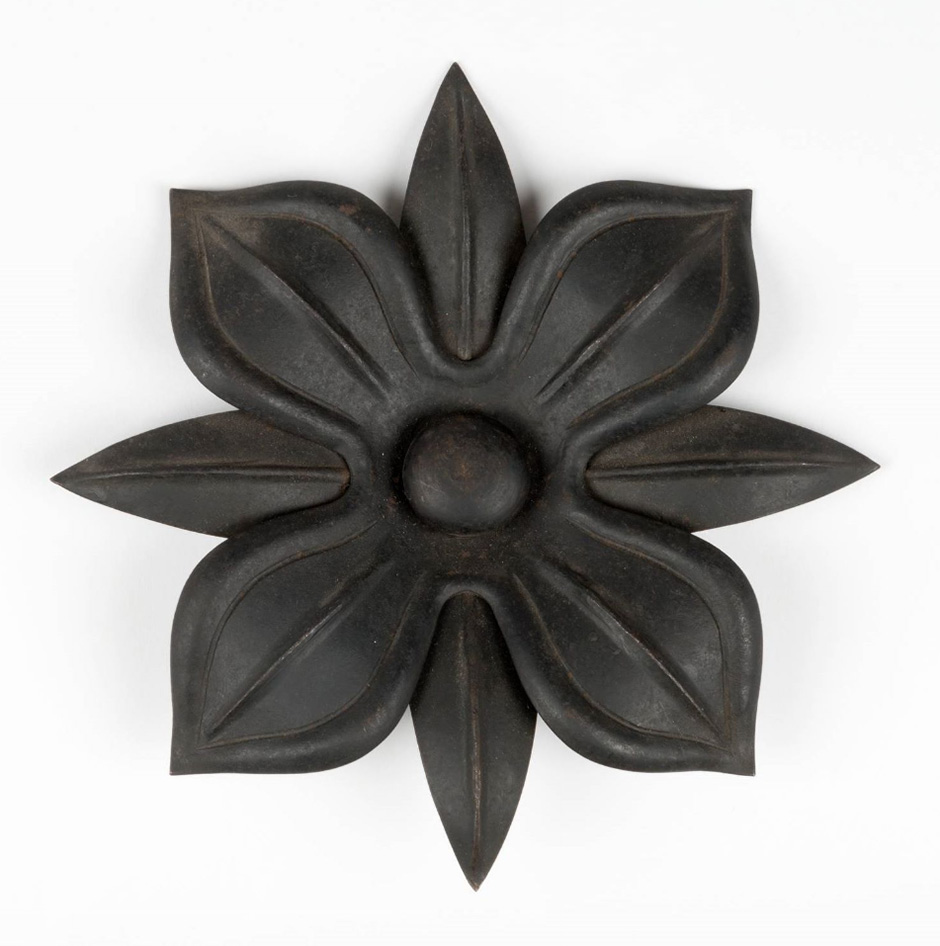 MAK Archivbild 114: Beschlag, Eisen geschwärzt, HxB 3x16 cm, 1867 bis 1900