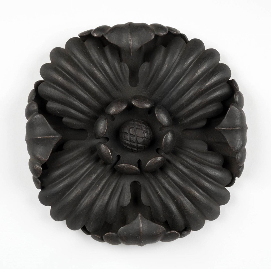 MAK Archivbild 116: Rosette, Eisen geschwärzt, HxB 2x12 cm, 1867 bis 1900