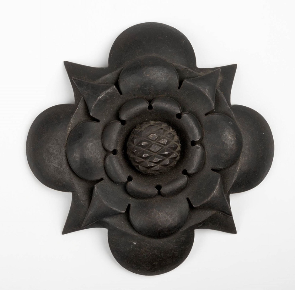MAK Archivbild 118: Rosette, Eisen geschwärzt, Durchm. 13,5 cm, 1867 bis 1900