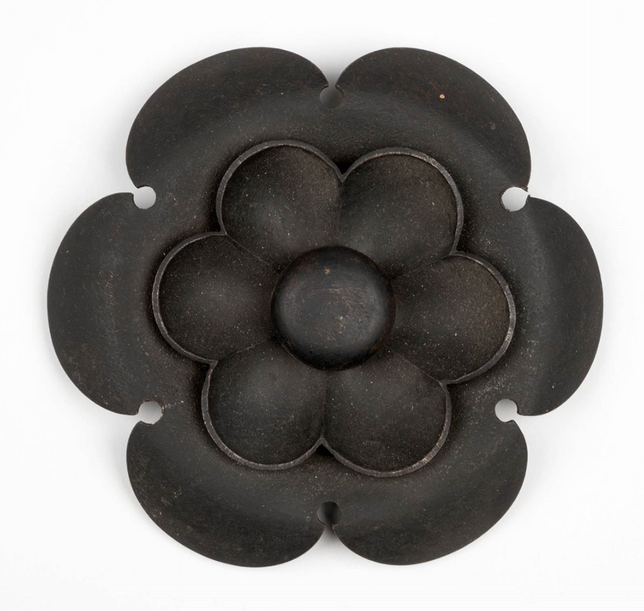 MAK Archivbild 120: Rosette, Eisen geschwärzt, Durchm. 10,7 cm, 1867 bis 1900