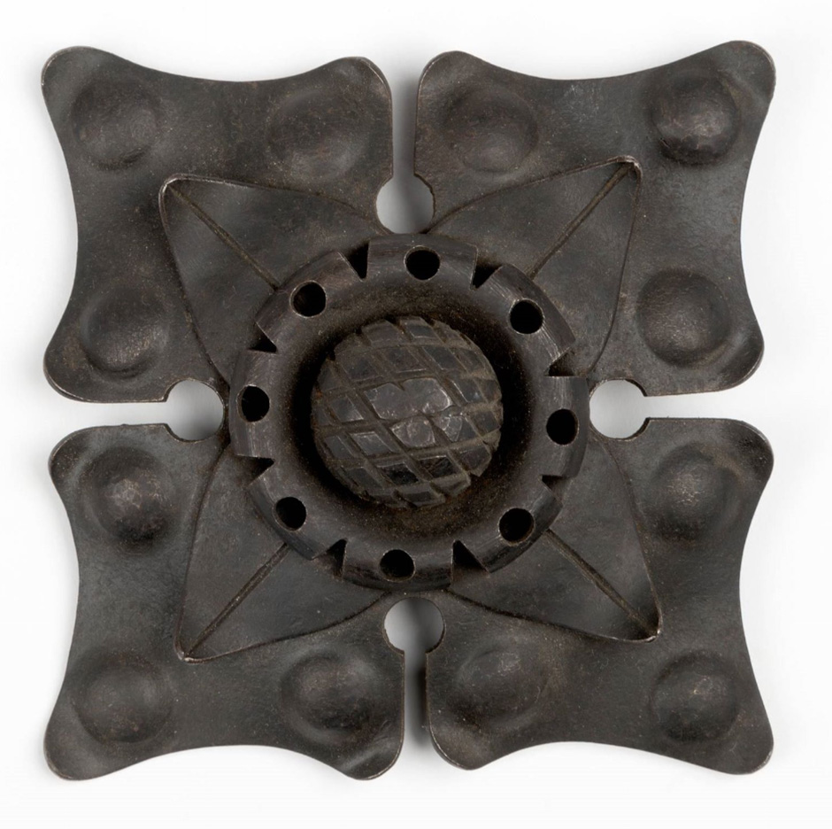 MAK Archivbild 121: Rosette, Eisen geschwärzt, LxB 9,8x9,8 cm, 1867 bis 1900