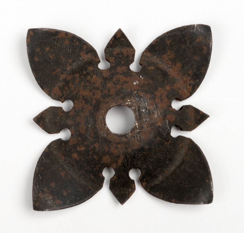 MAK Archivbild 127: Beschlag, Eisen geschwärzt, LxB 4x4 cm, 1867 bis 1900