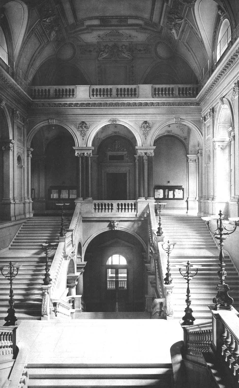 Archivbild: Wiener Universität, Die große Festtreppe